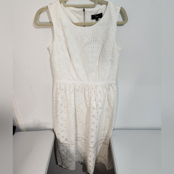 Beautiful lace Maia dress, size 4, NWT - Picture 12 of 12